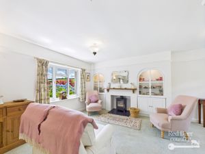 Sitting/Dining Room- click for photo gallery